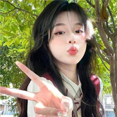当四叶草碰上剑尖时粤语